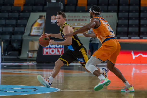 果岭推杆技 果岭推杆技