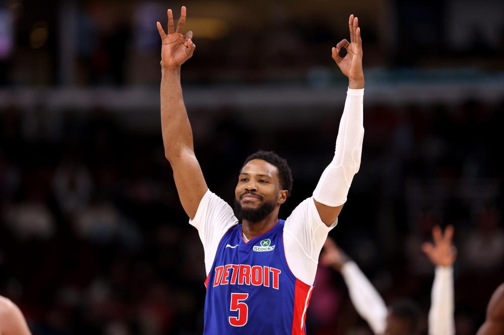 次在边线位 次在边线位